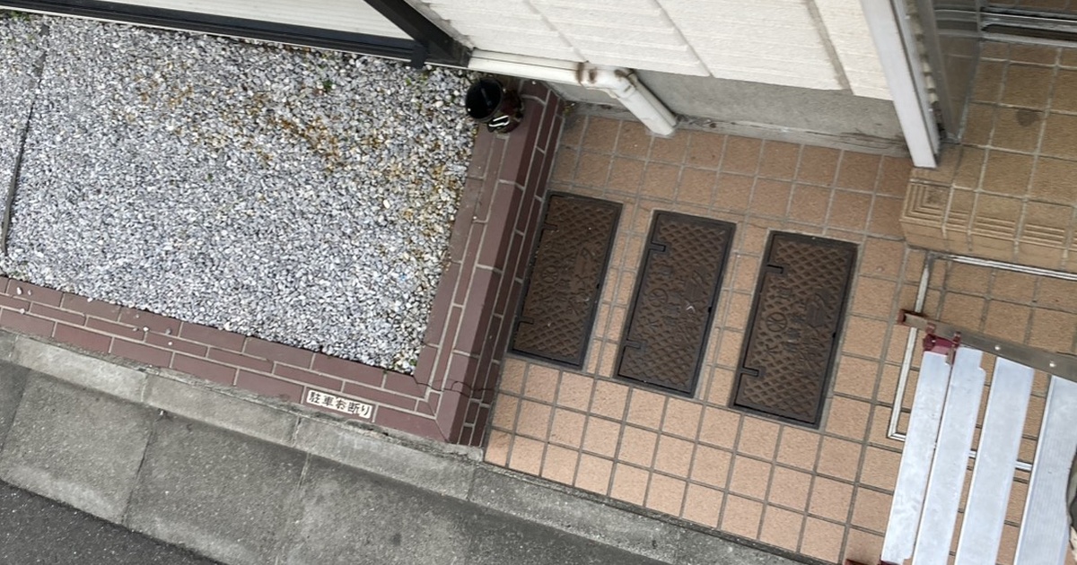 脚立の上から見下ろした地面までの実際の高さ